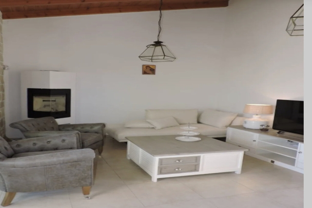 7livingroom.jpg