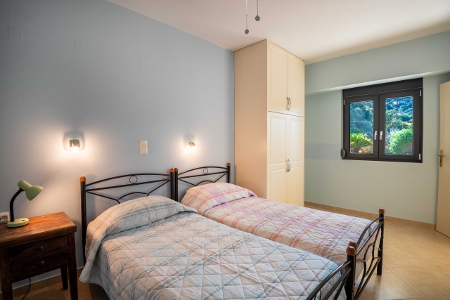 bedroom-groundfloor.jpg