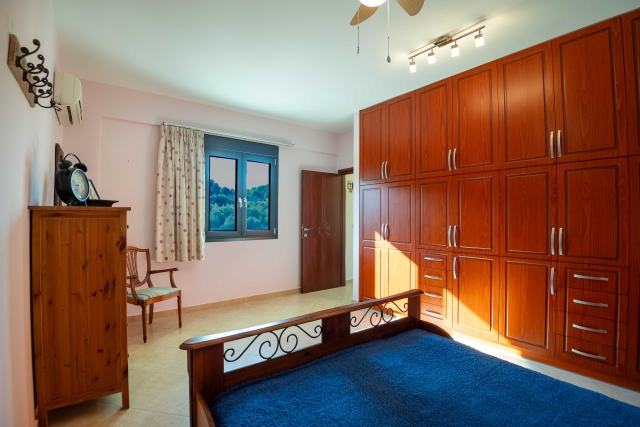 bedroom-secondfloor.jpg