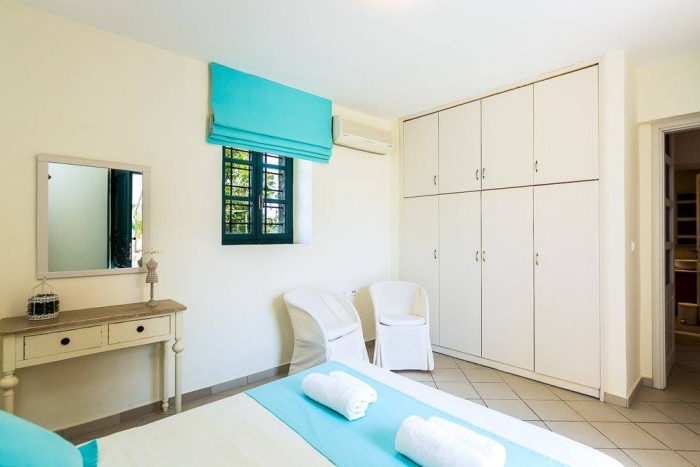 bedroom2.jpg