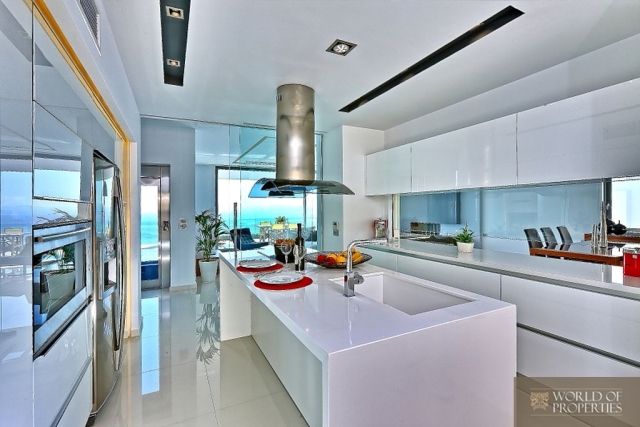 web_12.kitchen.jpg