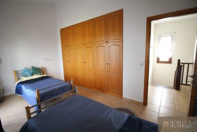web_house-for-sale-in-apokoronas-chania-kh181270-768x511.jpg