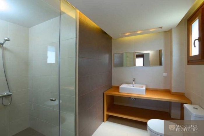 web_luxury-house-for-sale-in-crete-greece-bathroom-fittings-a7408356-768x512.jpg